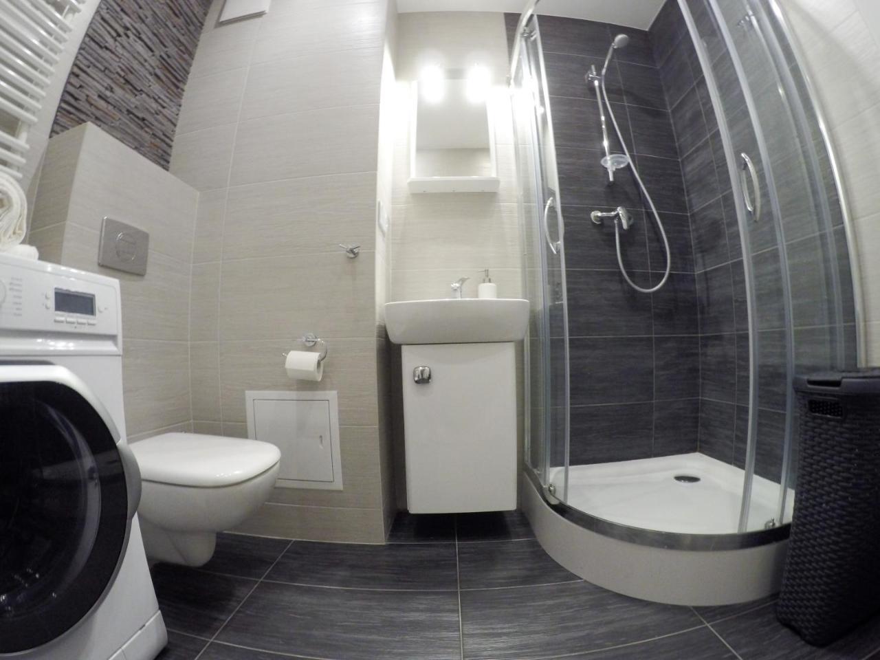 Apartament Obrzezna 3 Deluxe Varsóvia Exterior foto